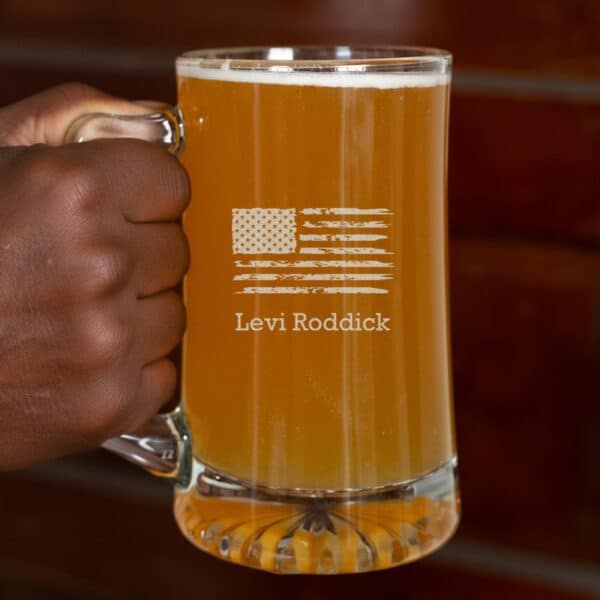 Classic groomsmen beer mug with American Flag design