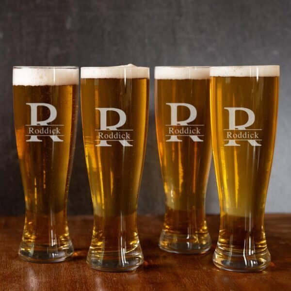 Groomsmen pilsner glass set engraved with split monogram design
