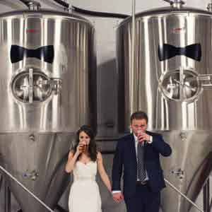 how to craft a beer-themed wedding