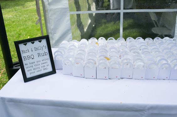 Guy Friendly Wedding Favors The Man Registry