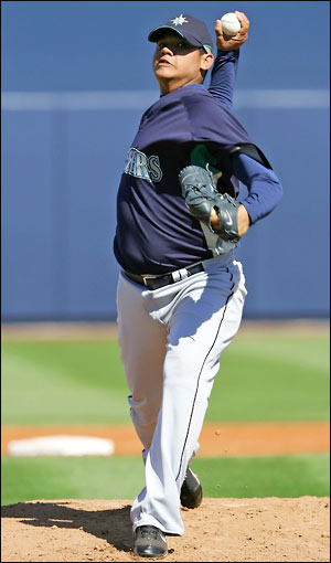 felix hernandez pitching