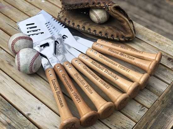 The baseball bat grill tools are truly a unique gift for your best man and groomsmen. Something they haven't seen before!