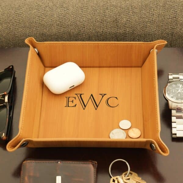 Men's engrave catch-all tray in bamboo