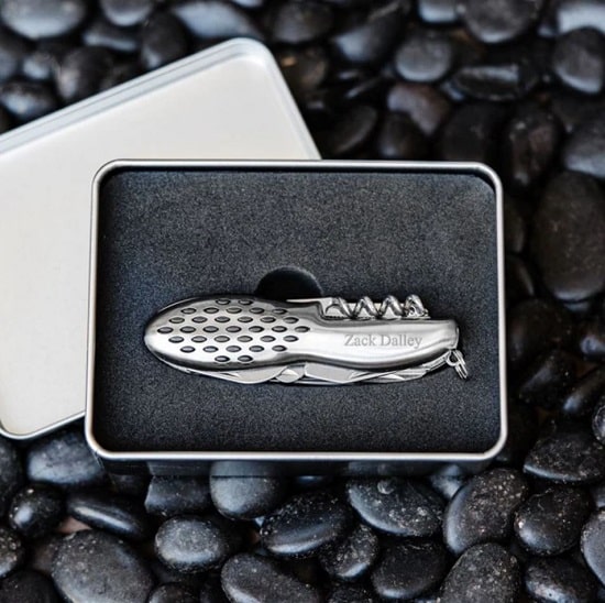 Each custom swiss army knife comes in a silver gift tin for presenting to groomsmen
