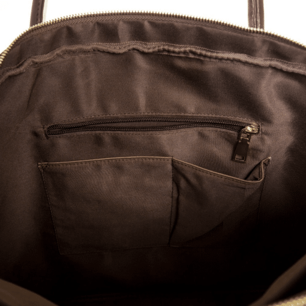 Men's brief bag - interior pockets