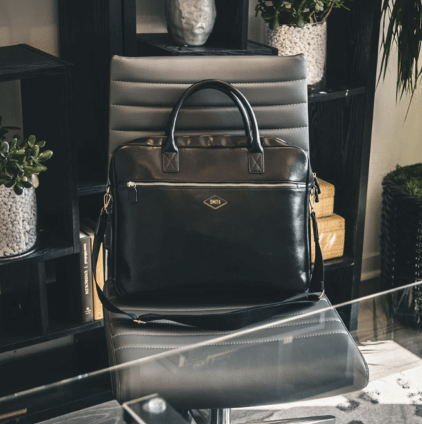 Men's laptop brief bag in black