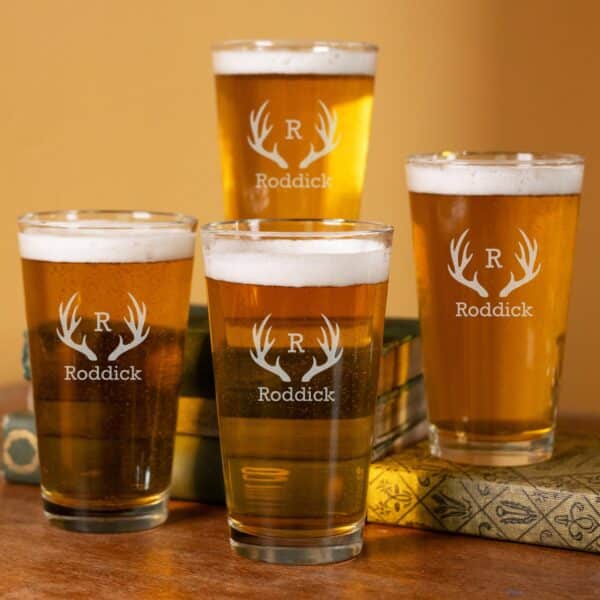 Groomsmen pint glass set with antler design