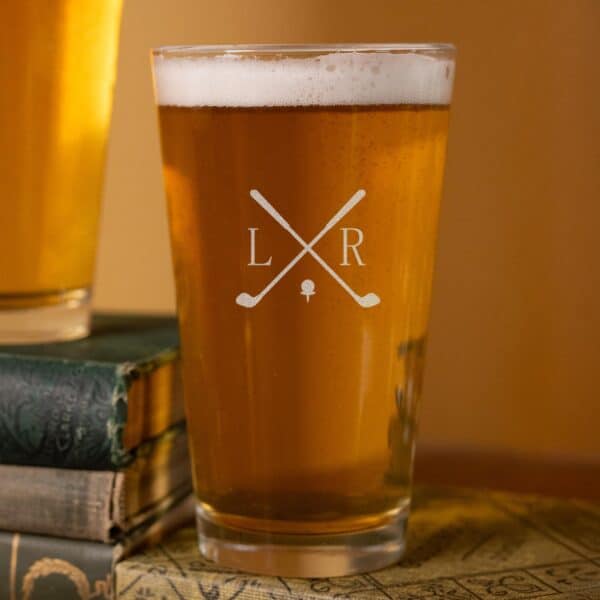 Groomsmen Pint Glass with golf design