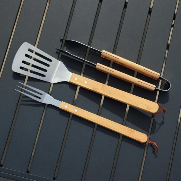 Custom engraved BBQ tool kit for men and groomsmen with durable bamboo storage case for backyard grilling